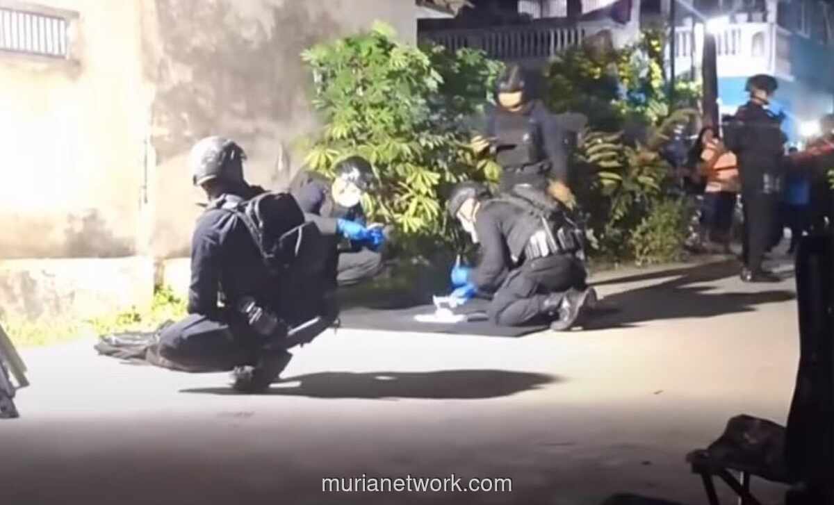 Warga Bekasi Timur Geger Temuan Benda Mirip Granat Nanas di Tempat Pembuangan Sampah