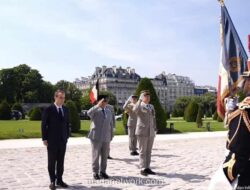 Presiden Prabowo Tiba di Istana Elysee, Disambut Menteri Pertahanan Prancis