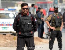12 Polisi Tewas dalam Serangan Bom Mobil dan Baku Tembak di Pakistan Barat Laut