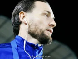Persib Bandung di Ambang Gelar, Marc Klok Peringatkan Bahaya Terlena Jelang Hadapi Persijap