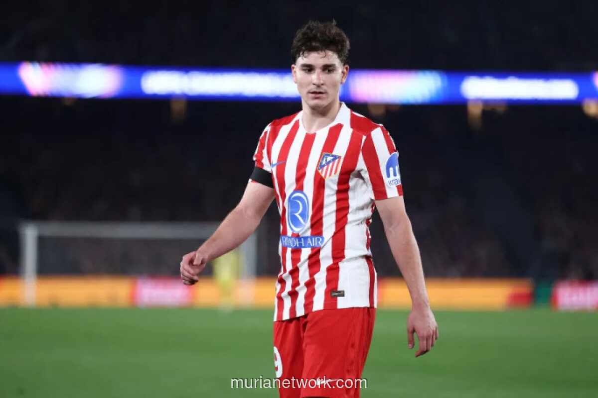 Simeone Akui Tak Tahu Langkah Julian Alvarez, Spekulasi Hengkang Makin Kuat