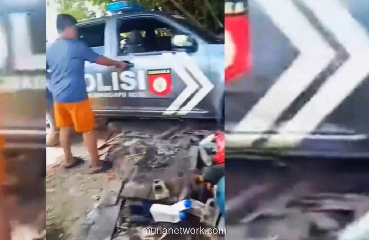 Mobil Dinas Kapolsek Waingapu Tabrak Bengkel, Enam Warga Luka-Luka
