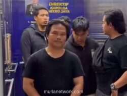Pengendara Motor Penghalang dan Perusak Ambulans di Depok Ditangkap Polisi