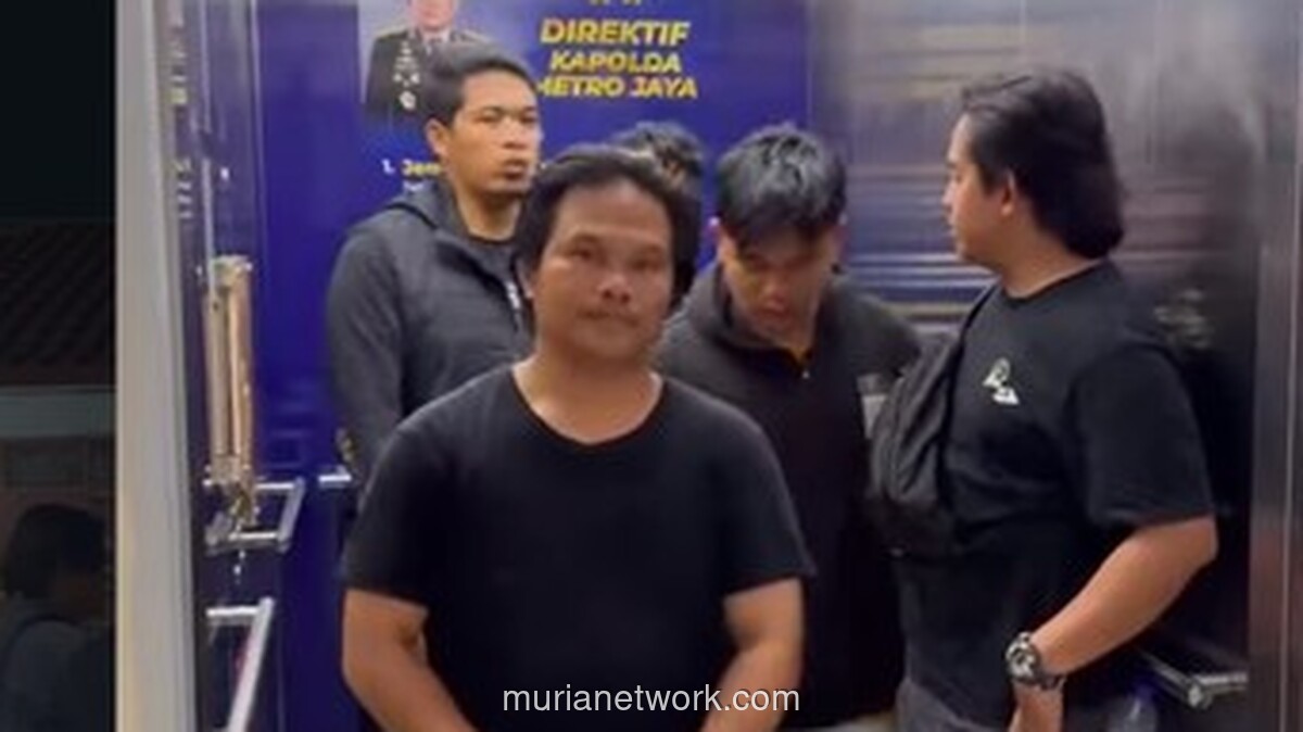 Pengendara Motor Penghalang dan Perusak Ambulans di Depok Ditangkap Polisi