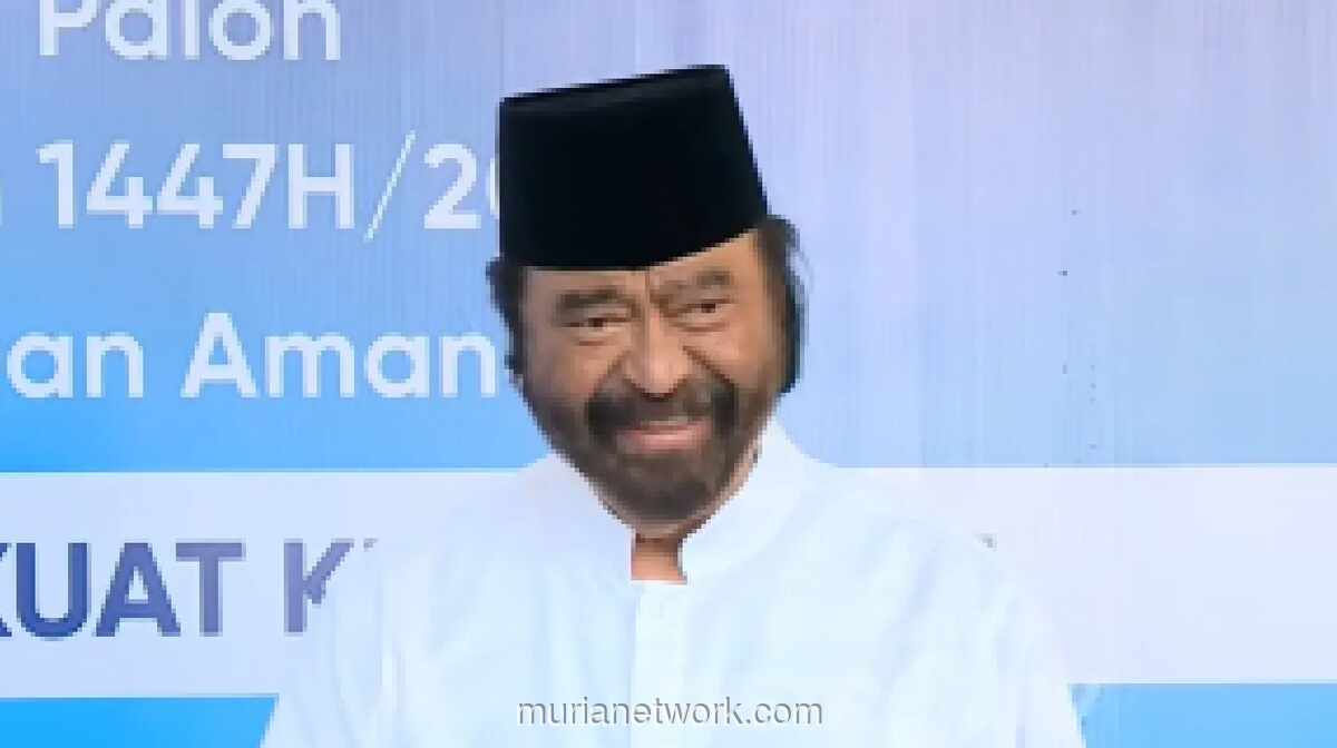 Surya Paloh Serahkan Sapi Limosin untuk Kurban di Masjid Media Group