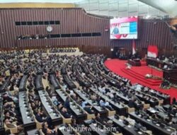 DPR Sahkan Revisi UU Polri sebagai RUU Inisiatif DPR