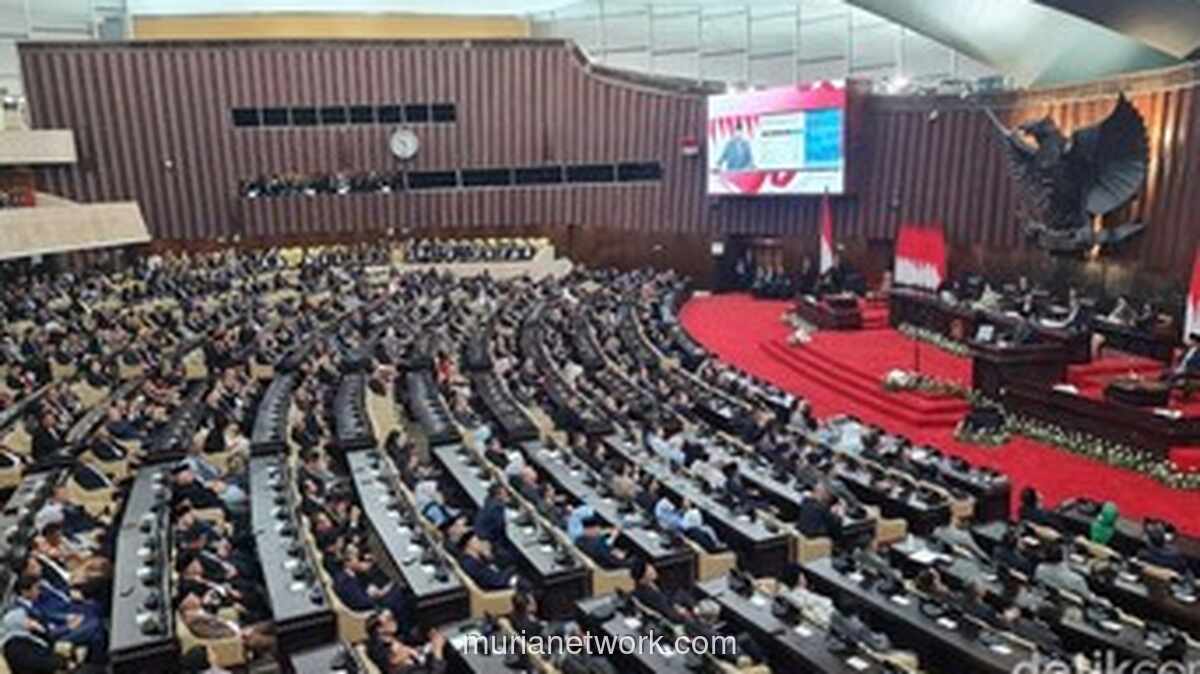 DPR Sahkan Revisi UU Polri sebagai RUU Inisiatif DPR