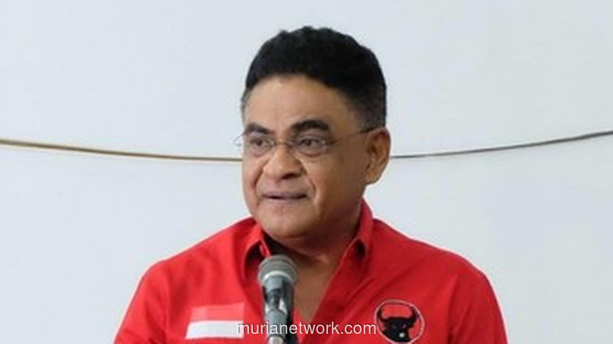 PDIP Desak Jokowi Klarifikasi Ijazah saat Tur ke NTT