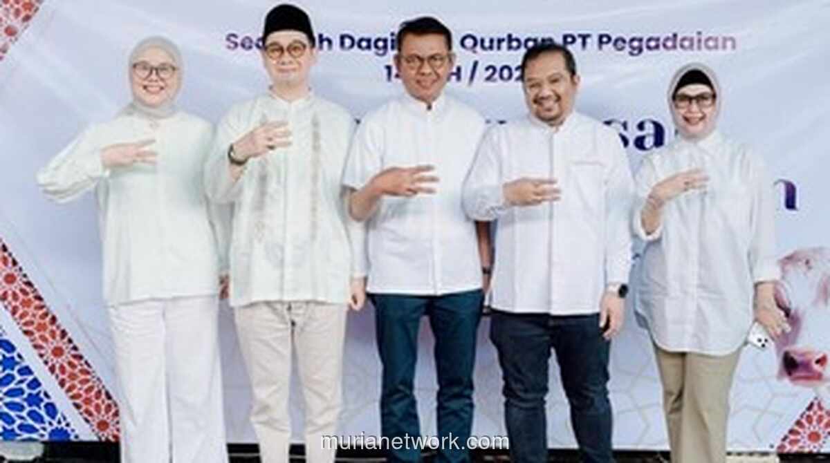 Pegadaian Kurban 22 Ekor Sapi dan Kambing, Salurkan 4.500 Paket Daging ke Masyarakat Bekasi