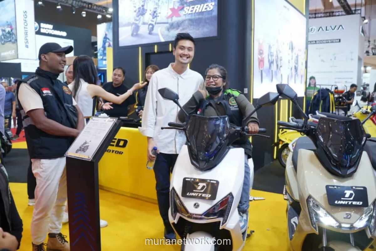 Pemerintah Siapkan Insentif untuk 100 Ribu Mobil dan 100 Ribu Motor Listrik