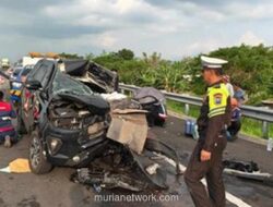 Mobil Anggota DPR Gus Hilman Tabrak Dump Truck di Tol Paspro, Dua Staf Tewas