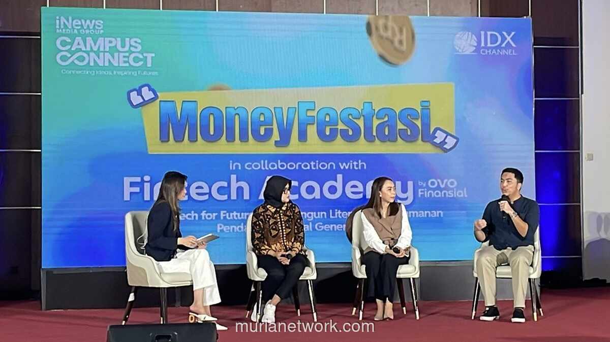 Ratusan Mahasiswa UNS Ikuti Talkshow Fintech: Waspadai Pinjol Ilegal dan Penipuan Digital