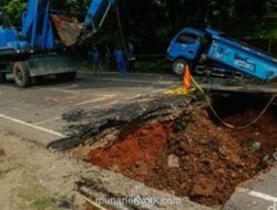 Perbaikan Permanen Jalan Amblas Lenteng Agung Dimulai Malam Ini, Gunakan Box Culvert Beton