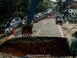 Perbaikan Jalan Amblas Lenteng Agung Dikebut dengan Anggaran Rp380 Juta, Ditargetkan Rampung Dua Pekan