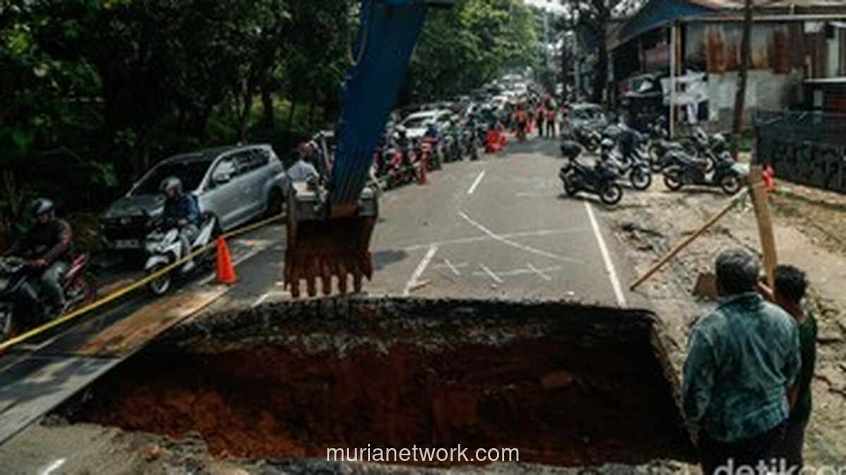 Perbaikan Jalan Amblas Lenteng Agung Dikebut dengan Anggaran Rp380 Juta, Ditargetkan Rampung Dua Pekan