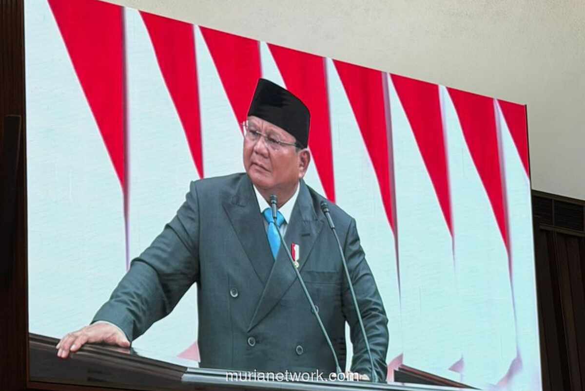 Prabowo Peringatkan Menteri: Tertibkan Birokrasi yang Akali Perintah Presiden