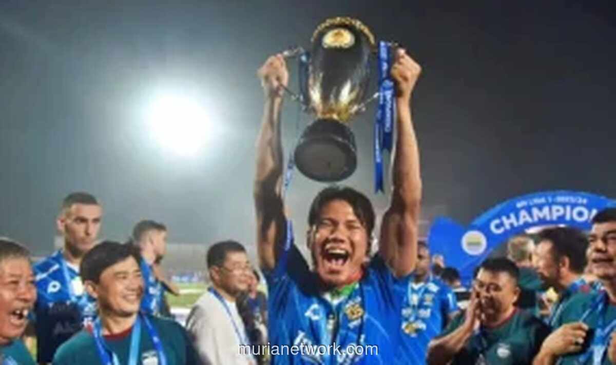 Persib di Ambang Gelar, Achmad Jufriyanto Latihan Angkat Trofi Jelang Laga Penentu Lawan Persijap