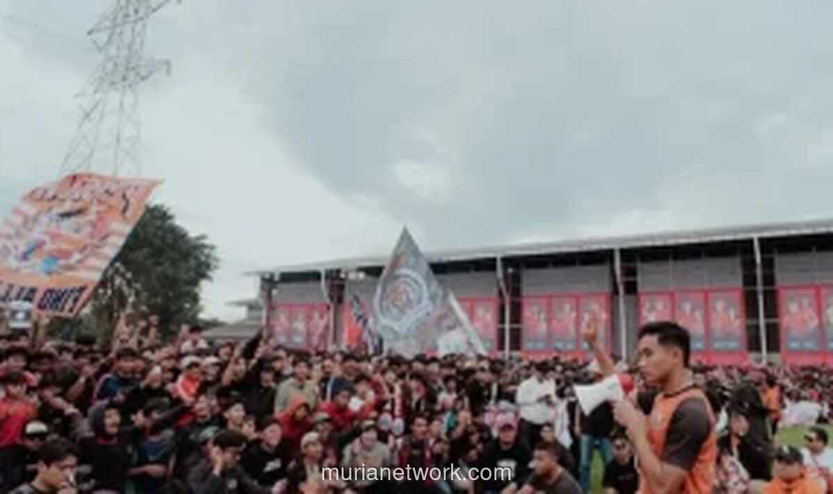 Persija Targetkan 60 Ribu Penonton di Laga Lawan Persib, Siap Buka Tier 3 JIS