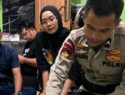Personel Polairud Sumsel Lunasi Biaya RS hingga Antarkan Pemakaman Bayi Prasejahtera di Palembang