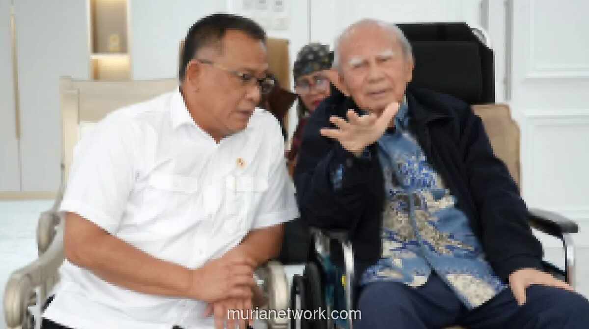Menteri Lingkungan Hidup Temui Emil Salim, Bahas Pengelolaan Sampah Berbasis Siklus Alam