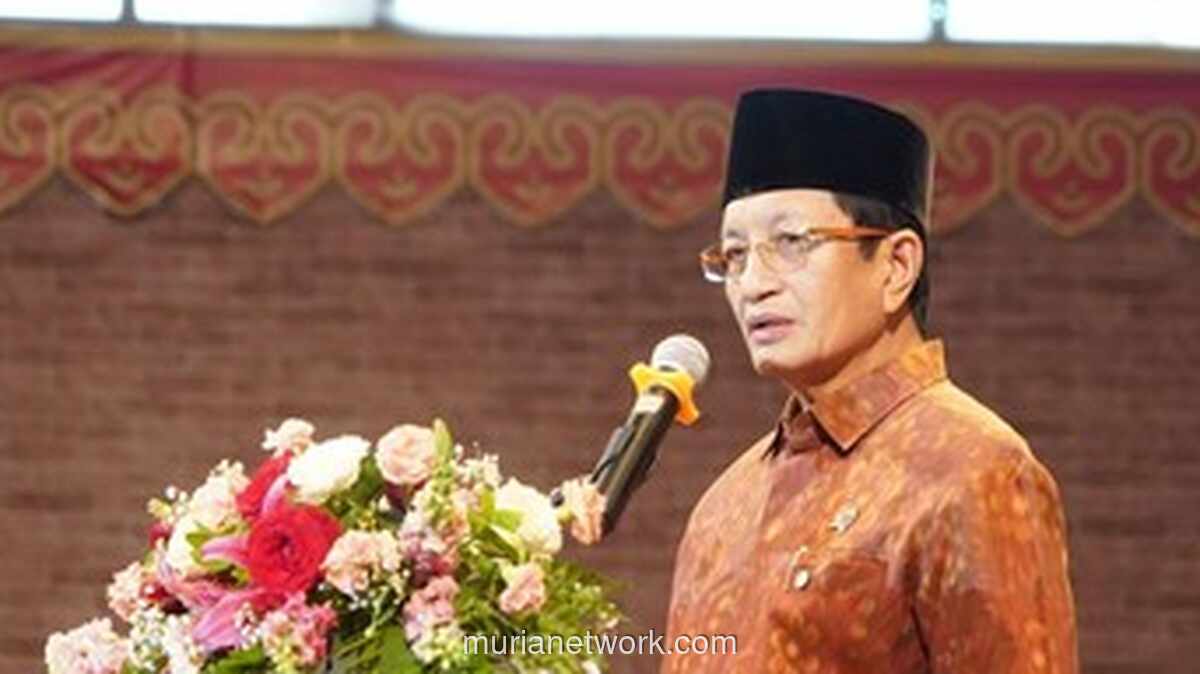 Menag Ajak Umat Buddha Jadikan Waisak Momentum Perkuat Perdamaian Dunia
