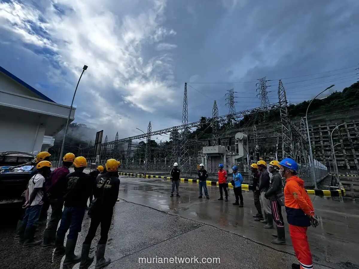 PLN Ungkap Kronologi Blackout Sumatera: Cuaca Ekstrem Picu Gangguan Transmisi dan Domino Effect