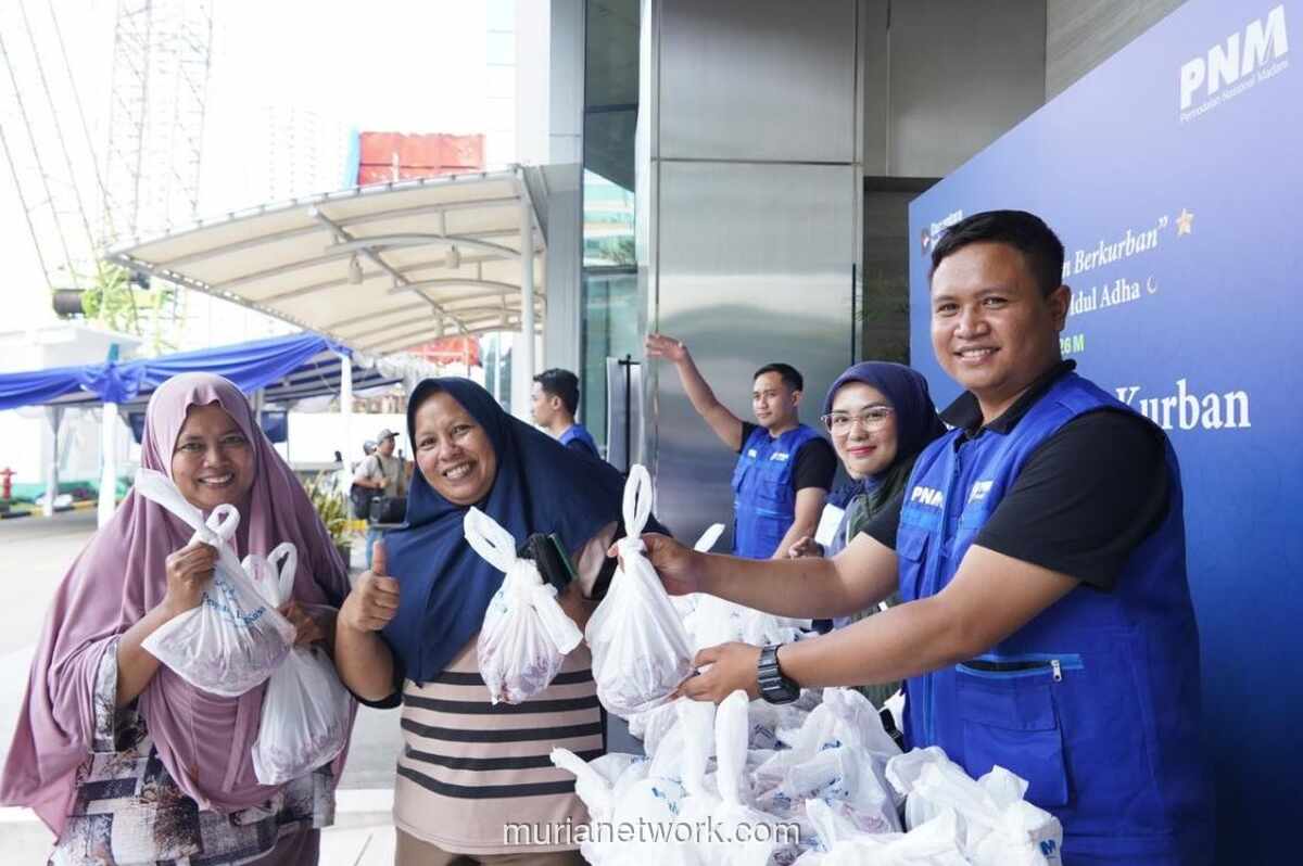 PNM Salurkan Daging Kurban ke 500 Penerima Manfaat di 18 Cabang