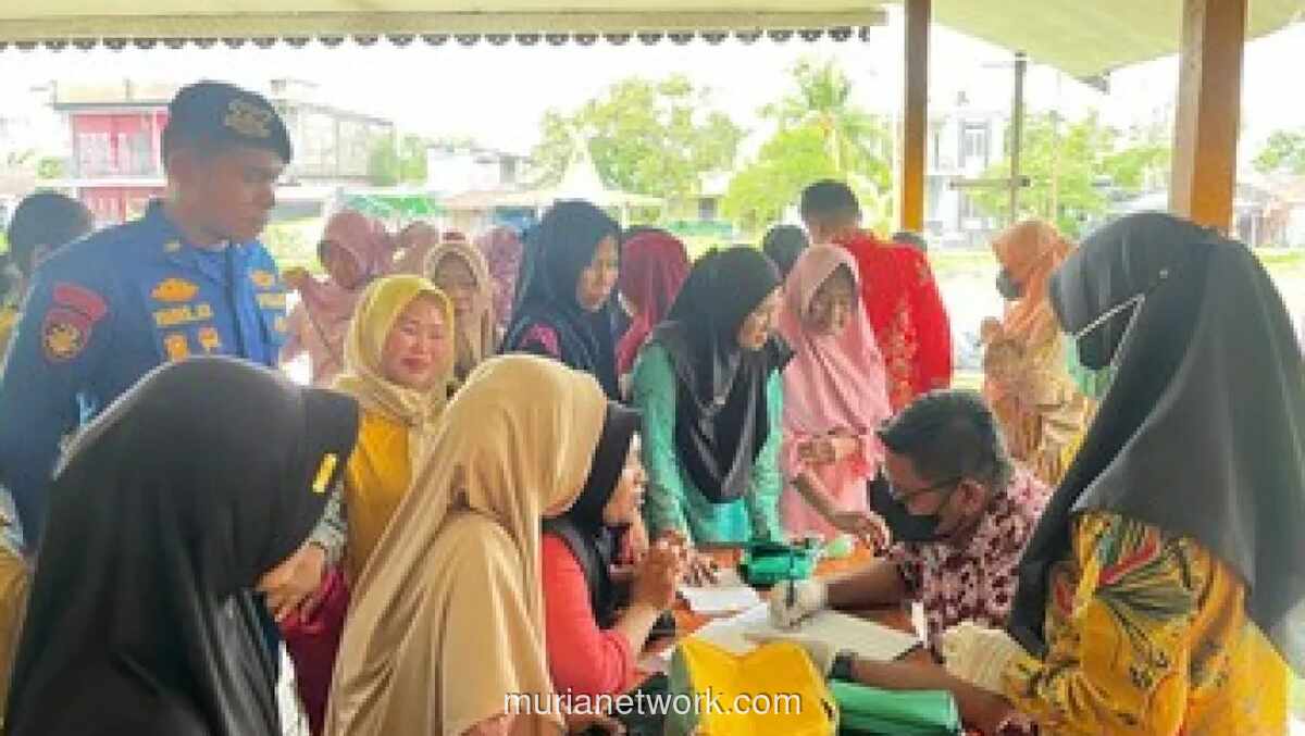 Polairud Polda Riau Gelar Layanan Kesehatan Gratis dan Bantuan Sosial di Pesisir Indragiri Hilir
