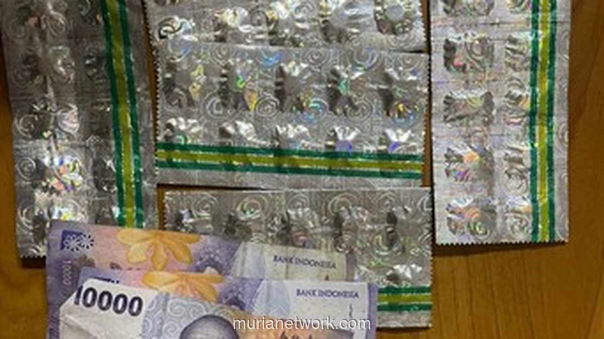 Polres Jakarta Pusat Amankan Tiga Tersangka dan 1.802 Butir Obat Keras Ilegal di Tanah Abang