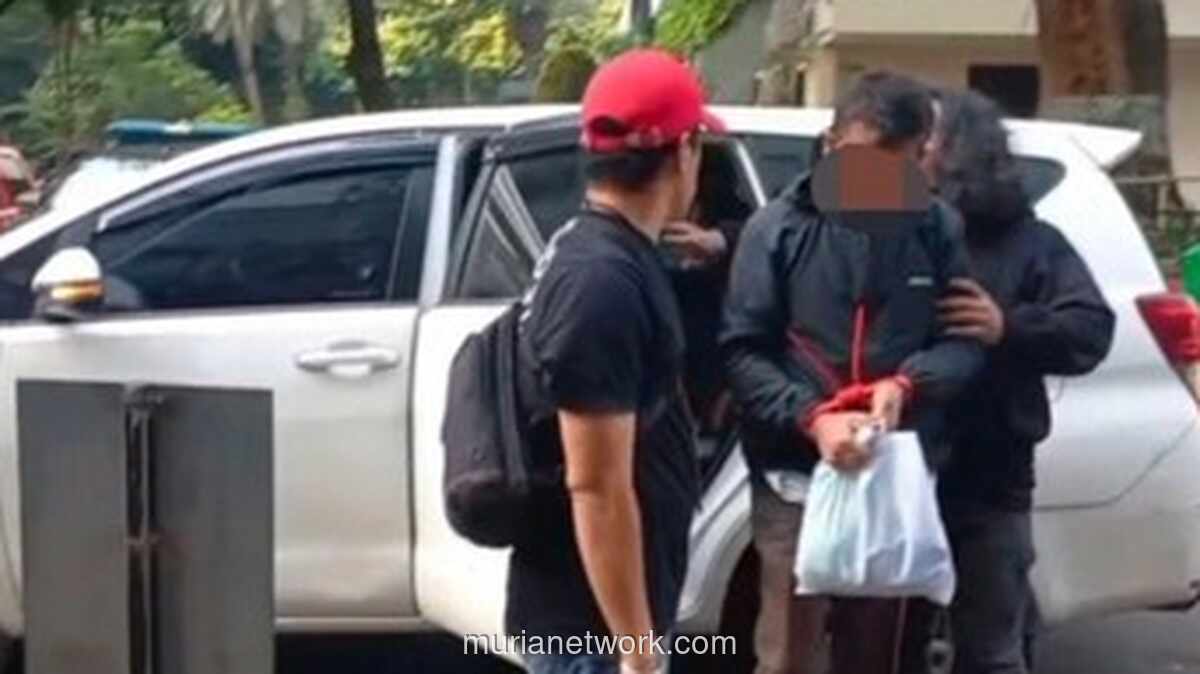 Pengemudi Taksi Online Rusak Mobil Pengendara Lain di Tol JORR, Ditangkap Polisi