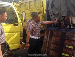 Truk Tangki Modifikasi Muat 5 Ton Solar Terguling, Puluhan Kecelakaan Beruntun di Bangkalan