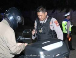 Polres Jakbar Amankan Sajam dalam Patroli Dini Hari di Sebelas Titik Rawan