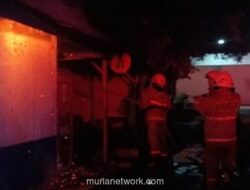 Kebakaran Landa Pos Jaga Satpas SIM Jakarta Barat, 35 Personel Dikerahkan Padamkan Api