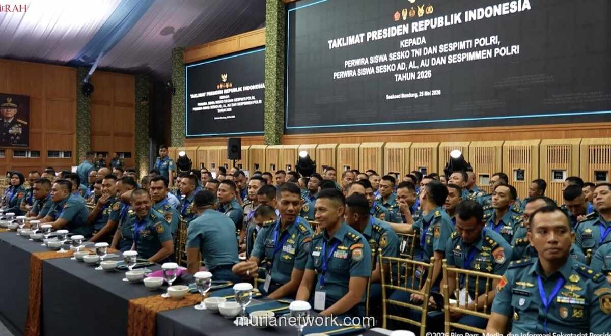 Presiden Prabowo Beri Taklimat ke 1.000 Perwira Siswa TNI-Polri dan Resmikan Perpustakaan Museum Seskoad