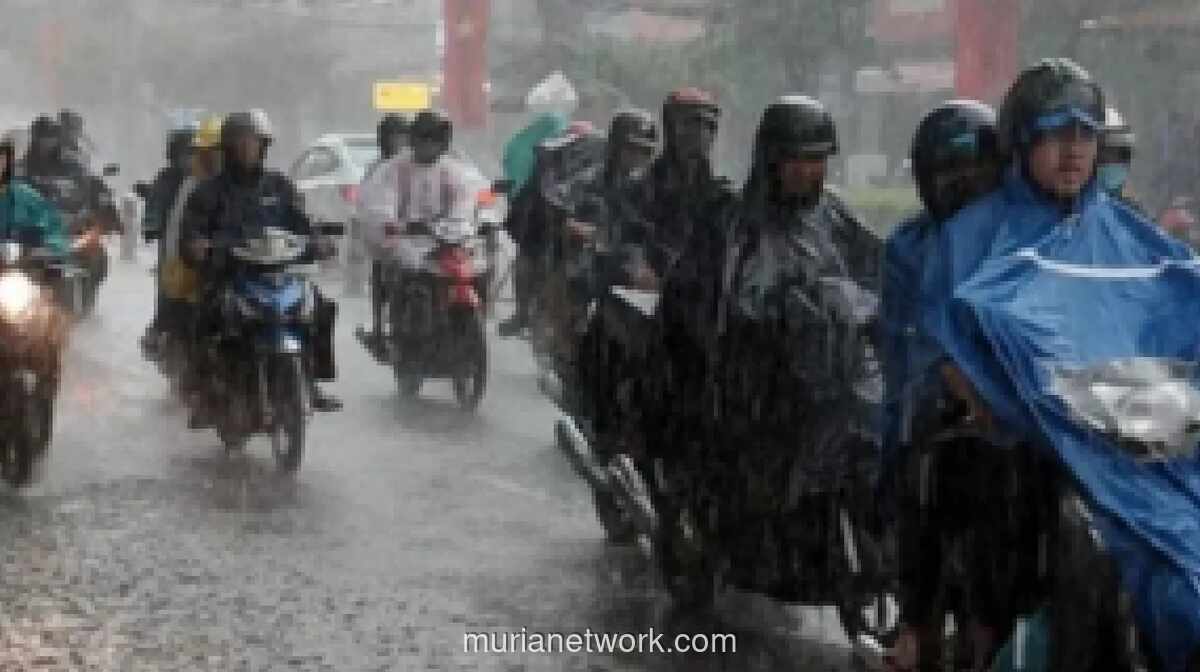 BMKG Peringatkan Cuaca Ekstrem Kamis Pekan Depan, Siklon Tropis dan Hujan Lebat Mengintai Lima Wilayah