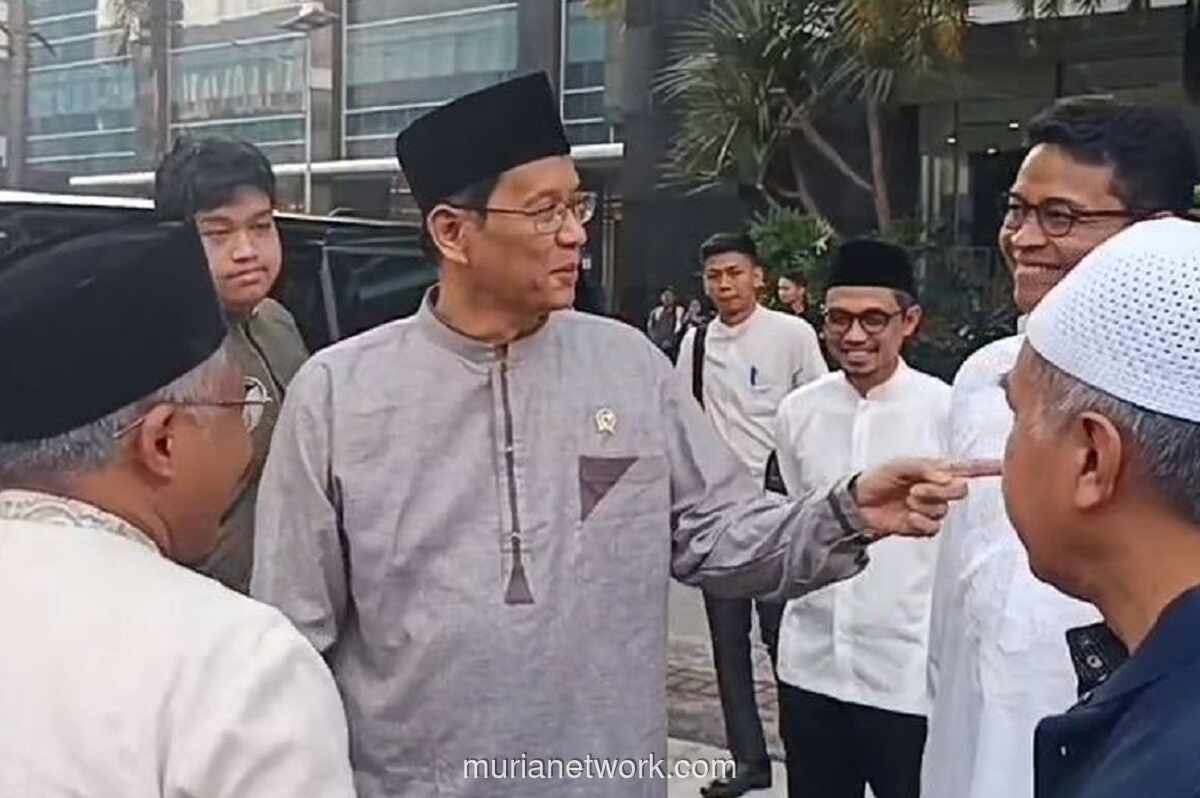 Menteri Keuangan Purbaya Salat Idulfitri di Masjid DJP, Siapkan Dua Sapi Kurban