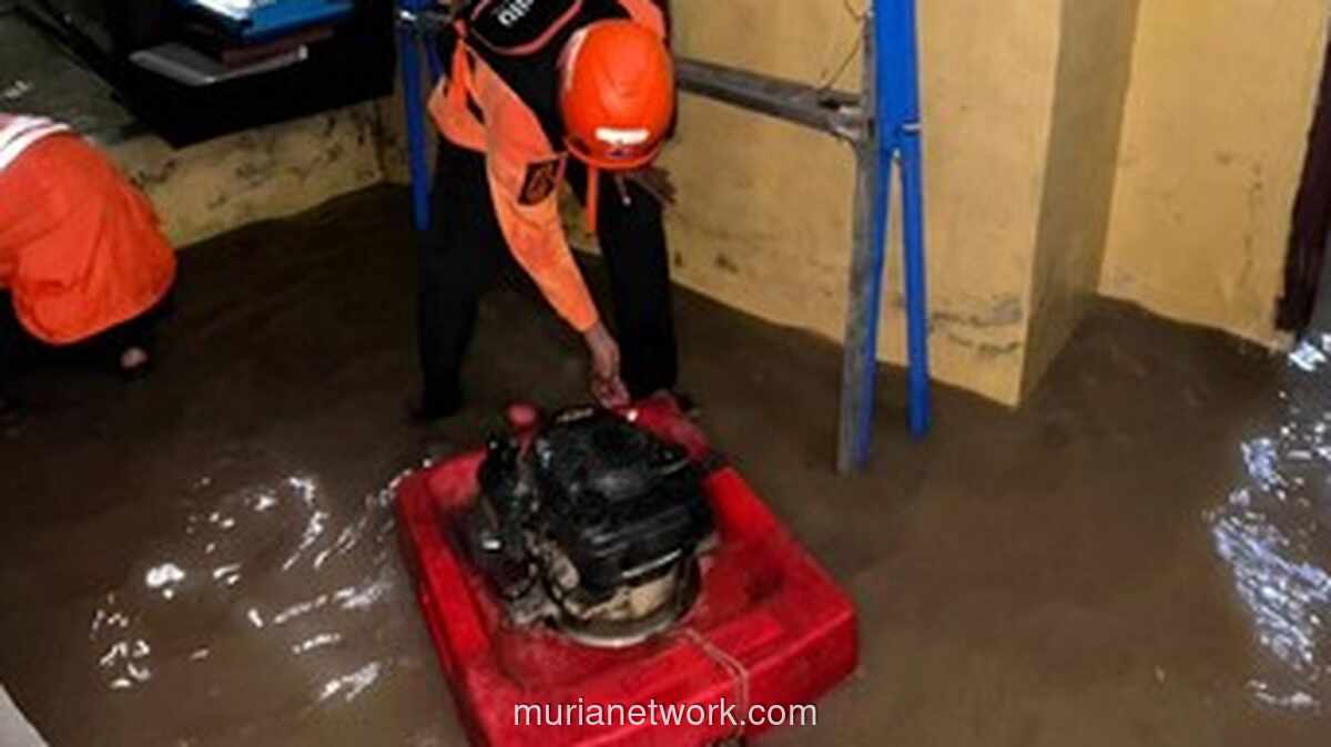 Banjir Setinggi 150 Cm Rendam 138 Rumah di Bogor, Satu Rumah Ambruk