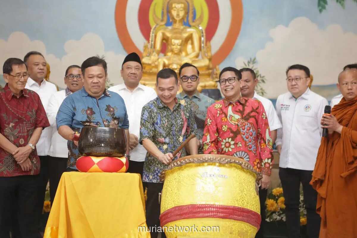 PKB Peringati Waisak di Klenteng Boen Tek Bio, Gus Halim Kenang Pesan Gus Dur soal Toleransi