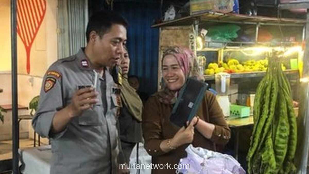 Ibu Rumah Tangga di Depok Bersyukur, Polisi Jemput Bola Cari Tas Anak Tertinggal di Warung Pecel Ayam Menteng