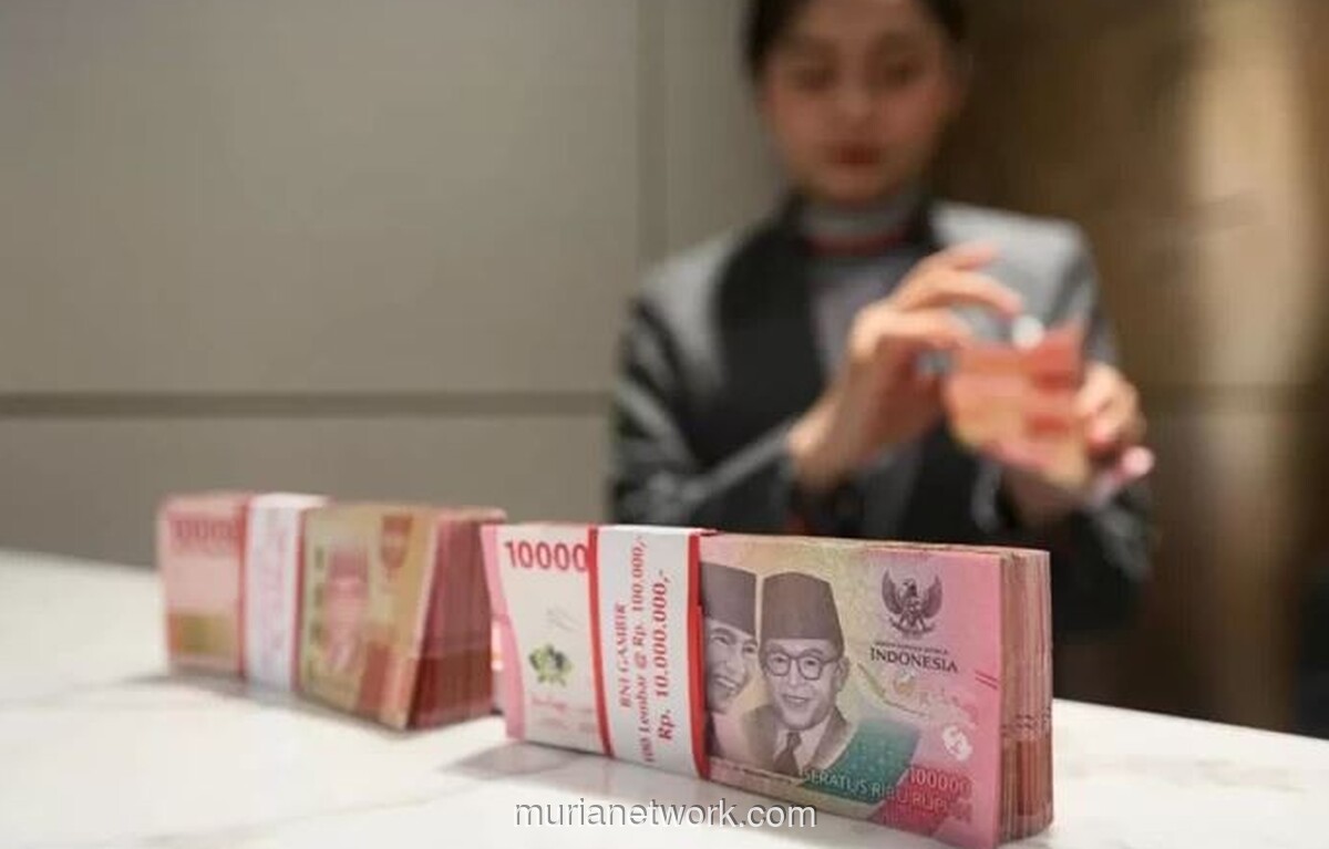 Rupiah Terus Melemah ke Rp17.744 per Dolar AS, Dipicu Ketidakpastian Geopolitik dan Sinyal Hawkish The Fed