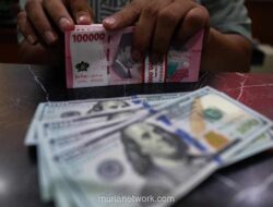 Rupiah Dibuka Melemah ke Rp17.401 per Dolar AS, Tertekan Faktor Domestik