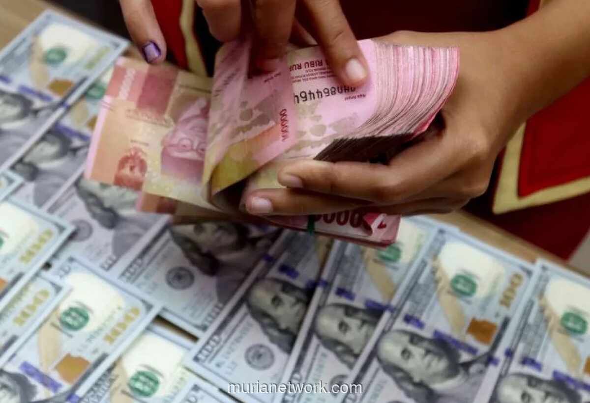 Rupiah Tembus Rp17.513 per Dolar AS, Akademisi Sebut Tekanan dari Dalam dan Luar Negeri Jadi Badai Sempurna