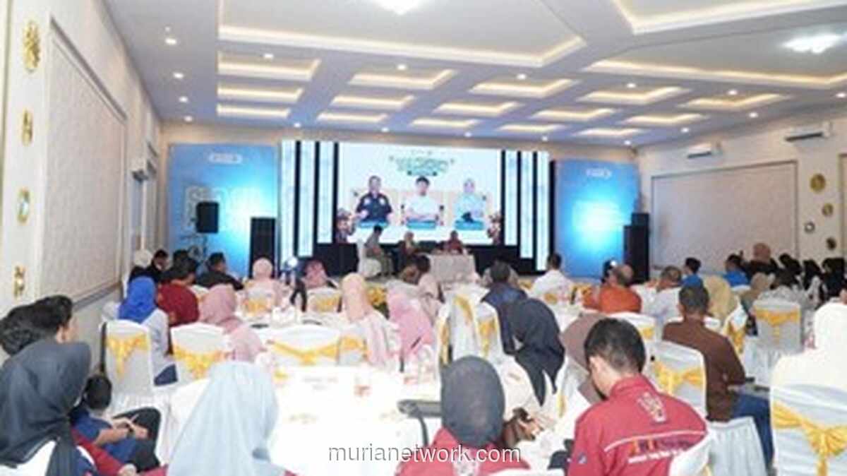 Johan Rosihan Dorong Peran Aktif Pemuda Sumbawa Wujudkan Indonesia Emas 2045