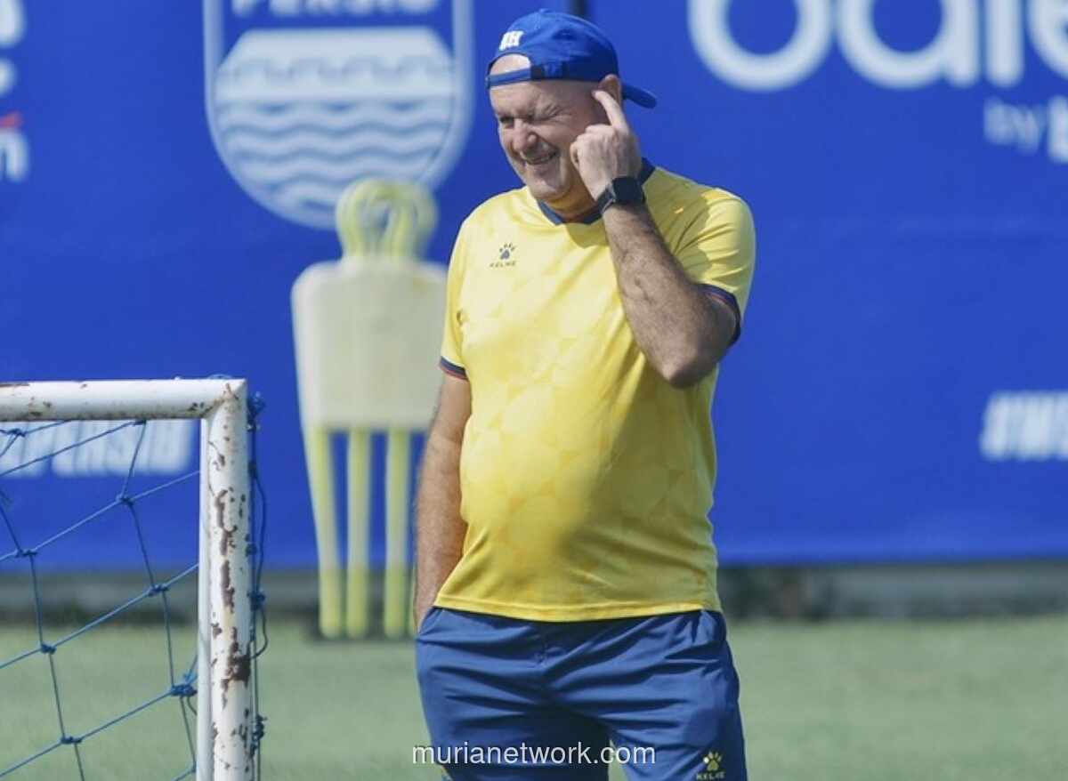 Persib Juara Liga 1 Tiga Musim Beruntun, Bojan Hodak Akui Keberuntungan Jadi Faktor