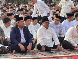 Ratusan Warga Salat Iduladha di Halaman Balai Kota, Wagub Rano Karno Hadir