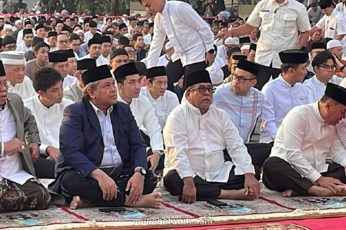 Ratusan Warga Salat Iduladha di Halaman Balai Kota, Wagub Rano Karno Hadir