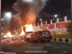 Suporter Persipura Amuk, Rusak Stadion dan Bakar Mobil Usai Gagal Promosi ke Liga 1