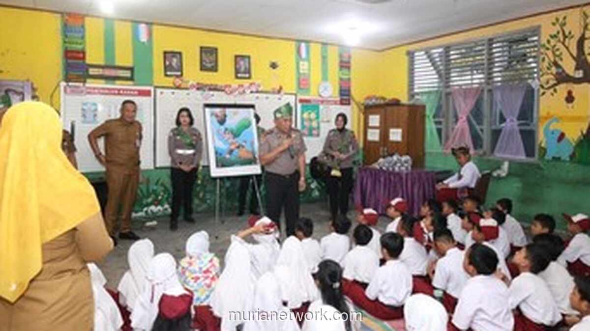 Polda Riau Kenalkan Program Green Policing ke Siswa SD untuk Tanamkan Kesadaran Lingkungan