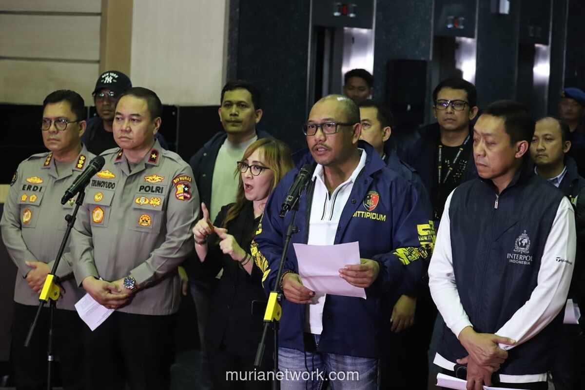 Polisi Bongkar Judi Online Internasional di Hayam Wuruk Plaza, 275 WNA Jadi Tersangka