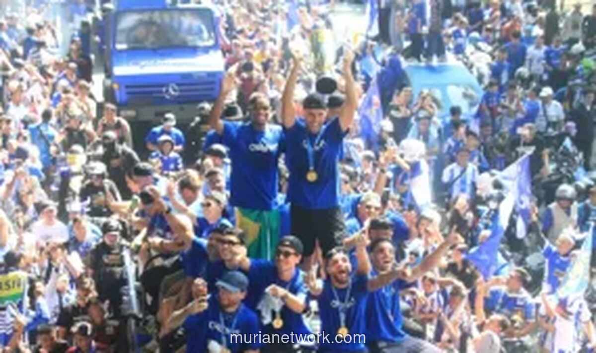 Persib Bandung Kena Sanksi Larangan Registrasi Pemain Baru FIFA Imbas Sengketa Kontrak Luis Milla